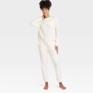Auden Women's Cream Minky Fleece Polka Dot Pajama Set
